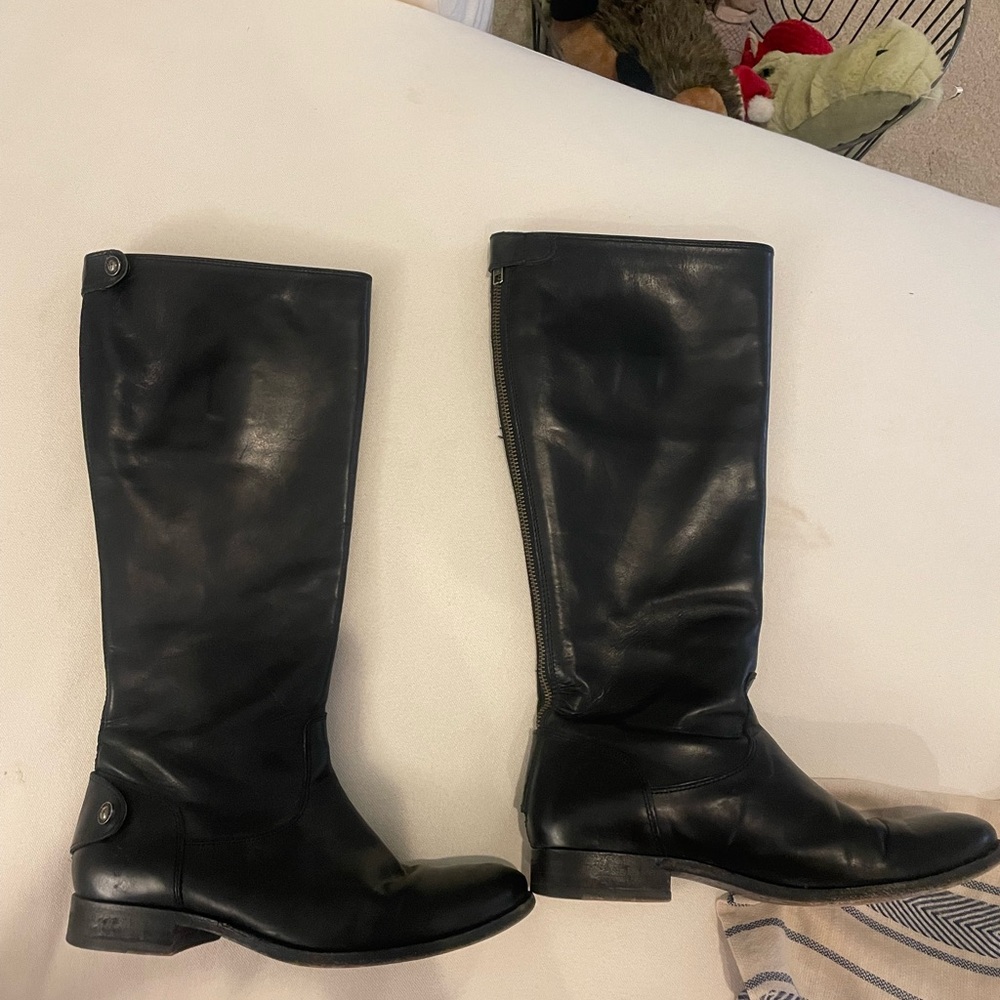 Frye Melissa Button Black Zip Up 7.5